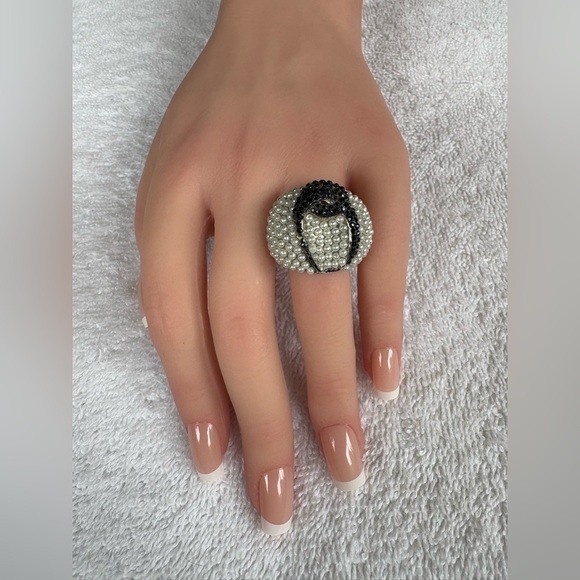 Vintage Statement Pearl & Black Rhinestone Ring - Size 7 - Picture 5 of 17
